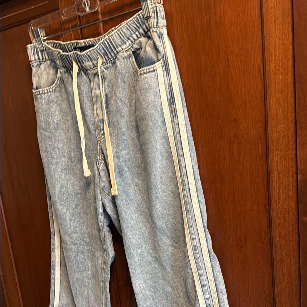 GAP Light Blue Wide Leg Jeans with Side Stripe - Picture 3 of 5